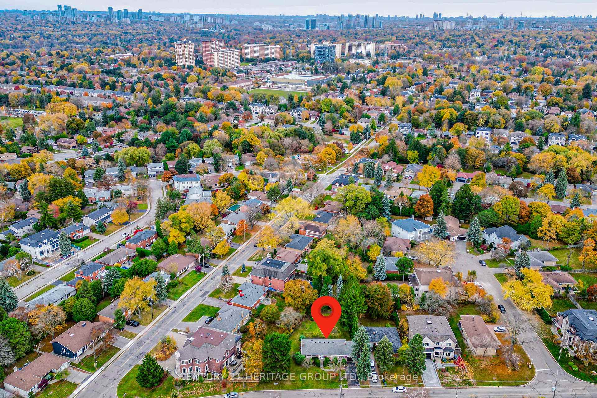 35 Caswell Dr, Toronto, ON M2M3M2 | 3 Bedroom 2 Bathroom Detached House | Image 5