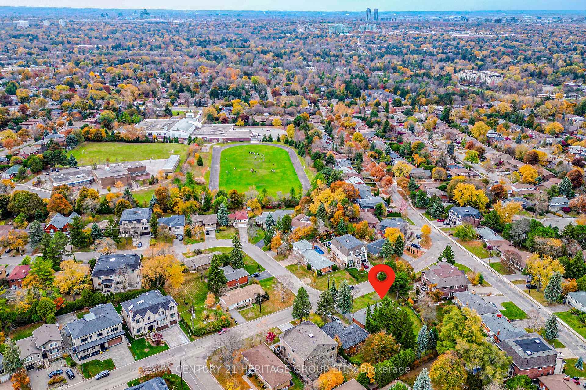 35 Caswell Dr, Toronto, ON M2M3M2 | 3 Bedroom 2 Bathroom Detached House | Image 6