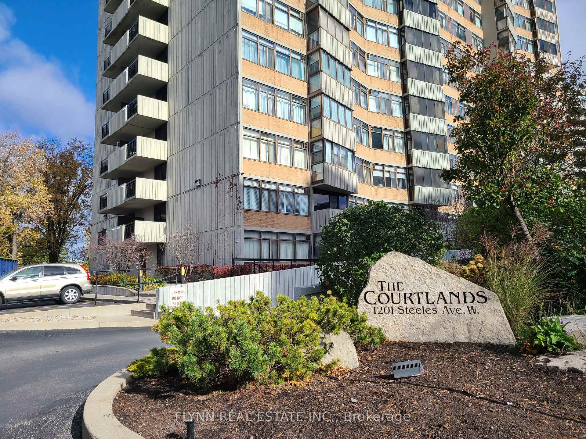 #405 - 1201 Steeles Ave W, Toronto, ON M2R3K1 | 2 Bedroom 2 Bathroom Condo Apt