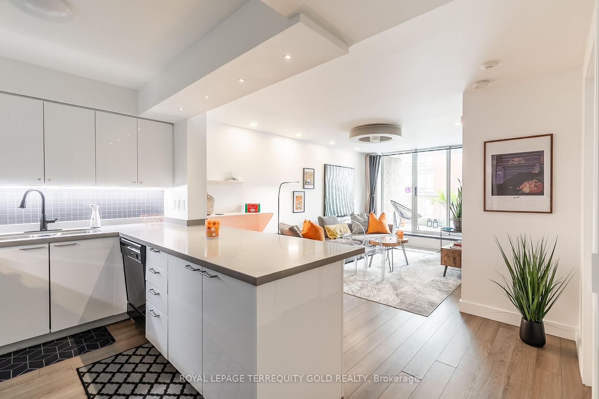 #803 - 330 Adelaide St E, Toronto, ON M5A4S9 | 1 Bedroom 1 Bathroom Condo Apt | Image 3