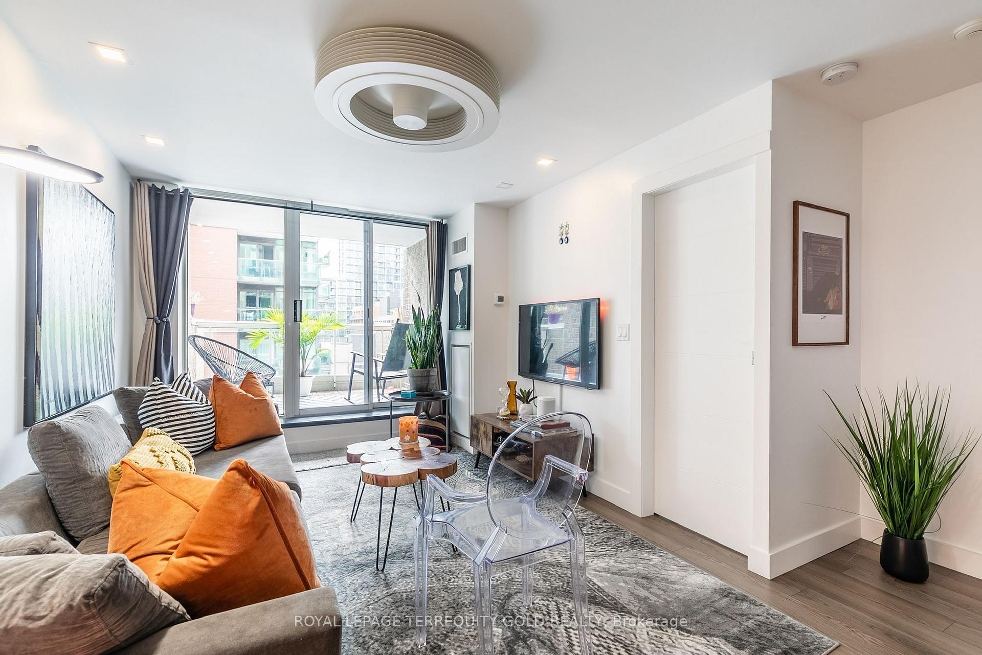 #803 - 330 Adelaide St E, Toronto, ON M5A4S9 | 1 Bedroom 1 Bathroom Condo Apt | Image 7