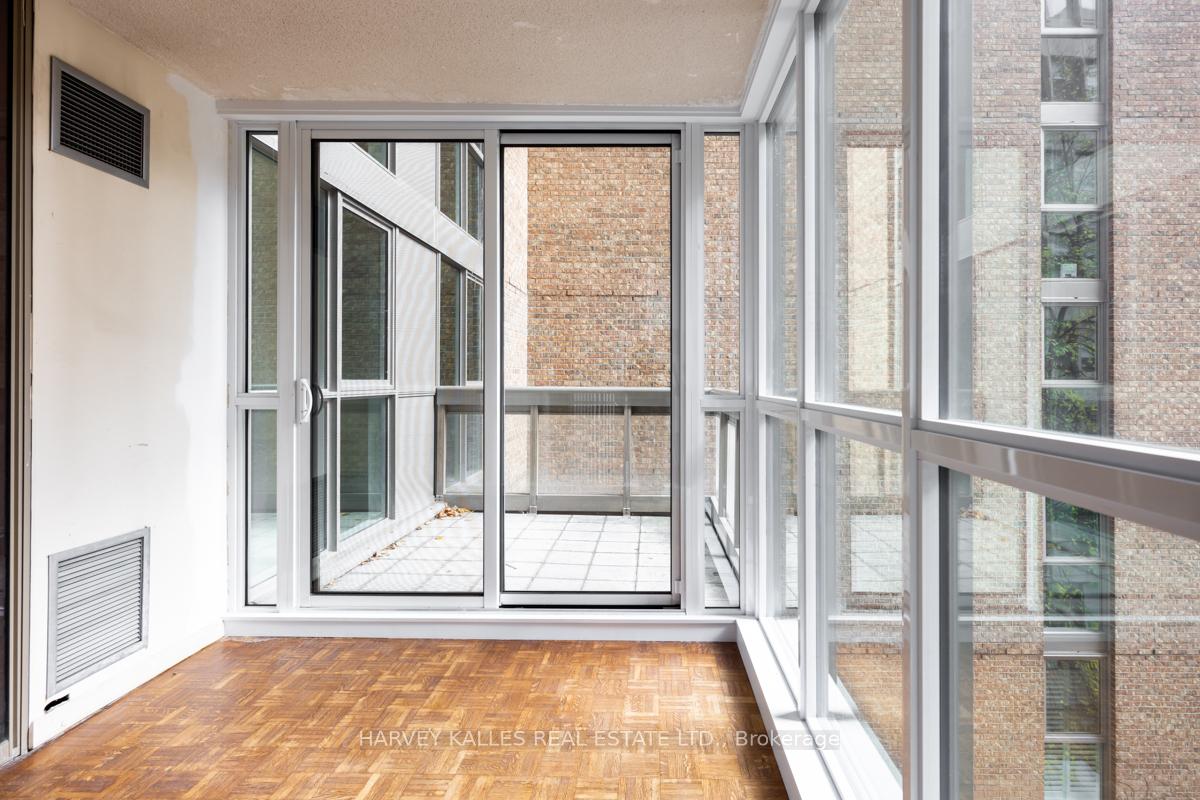 #601 - 278 Bloor St E, Toronto, ON M4W3M4 | 2 Bedroom 2 Bathroom Condo Apt | Image 9