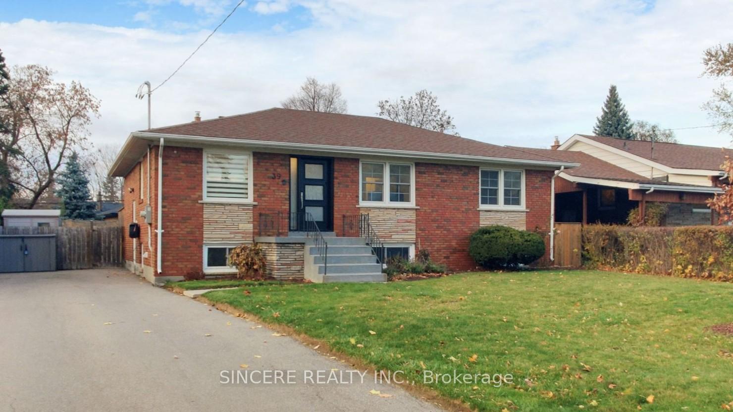 39 Greengrove Cres, Toronto, ON M3A1H8 | 3 Bedroom 3 Bathroom Detached House | Image 1