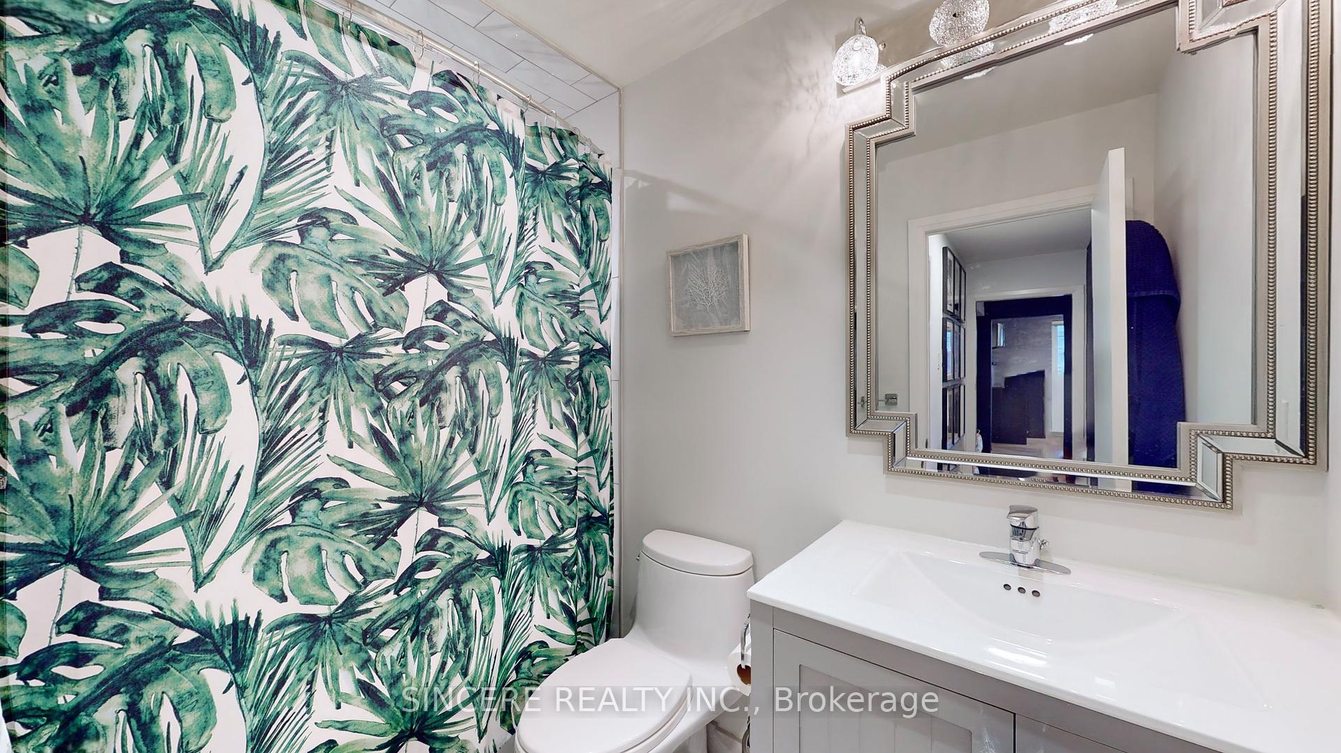 39 Greengrove Cres, Toronto, ON M3A1H8 | 3 Bedroom 3 Bathroom Detached House | Image 19