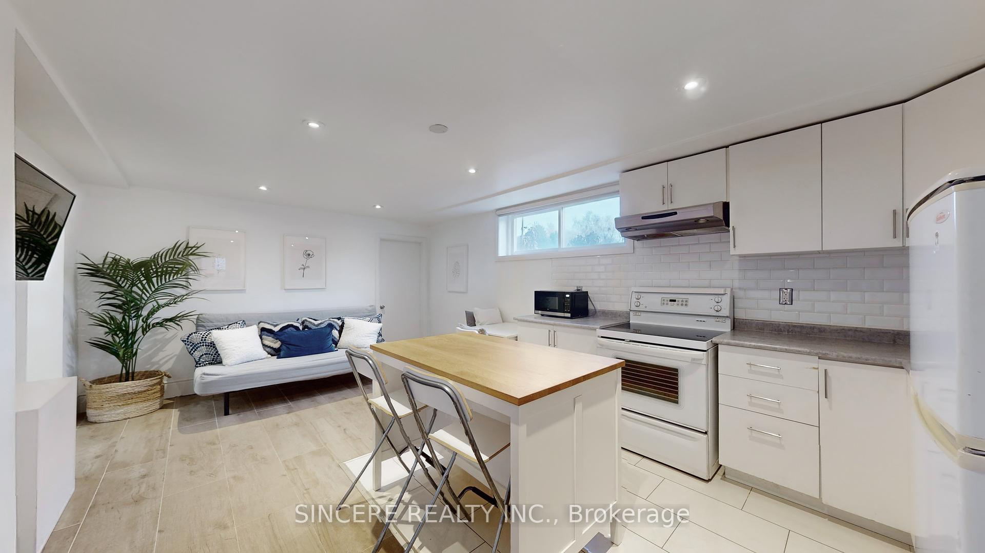 39 Greengrove Cres, Toronto, ON M3A1H8 | 3 Bedroom 3 Bathroom Detached House | Image 25