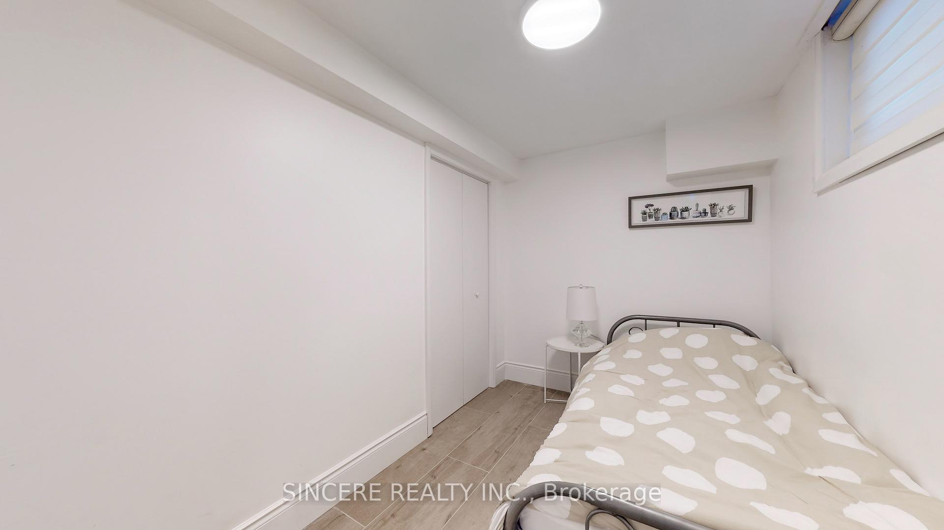 39 Greengrove Cres, Toronto, ON M3A1H8 | 3 Bedroom 3 Bathroom Detached House | Image 32