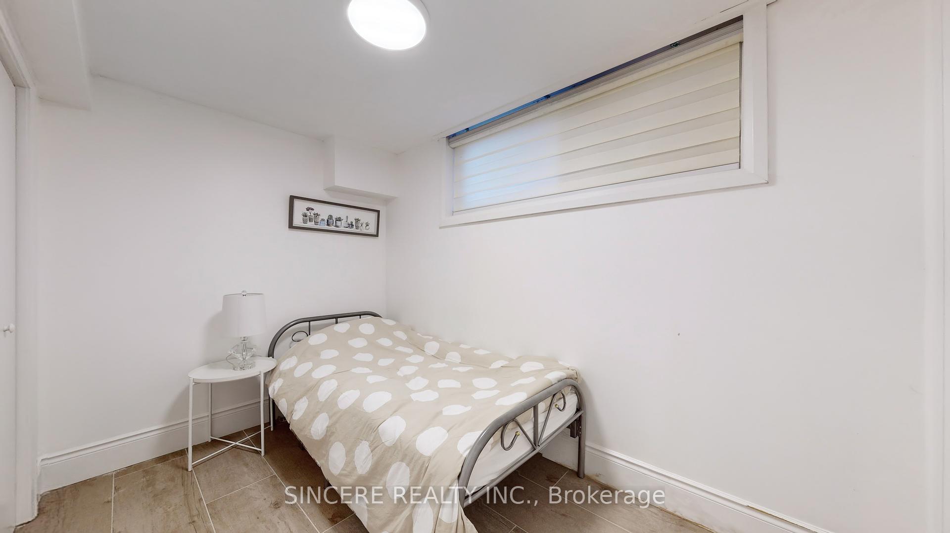 39 Greengrove Cres, Toronto, ON M3A1H8 | 3 Bedroom 3 Bathroom Detached House | Image 33