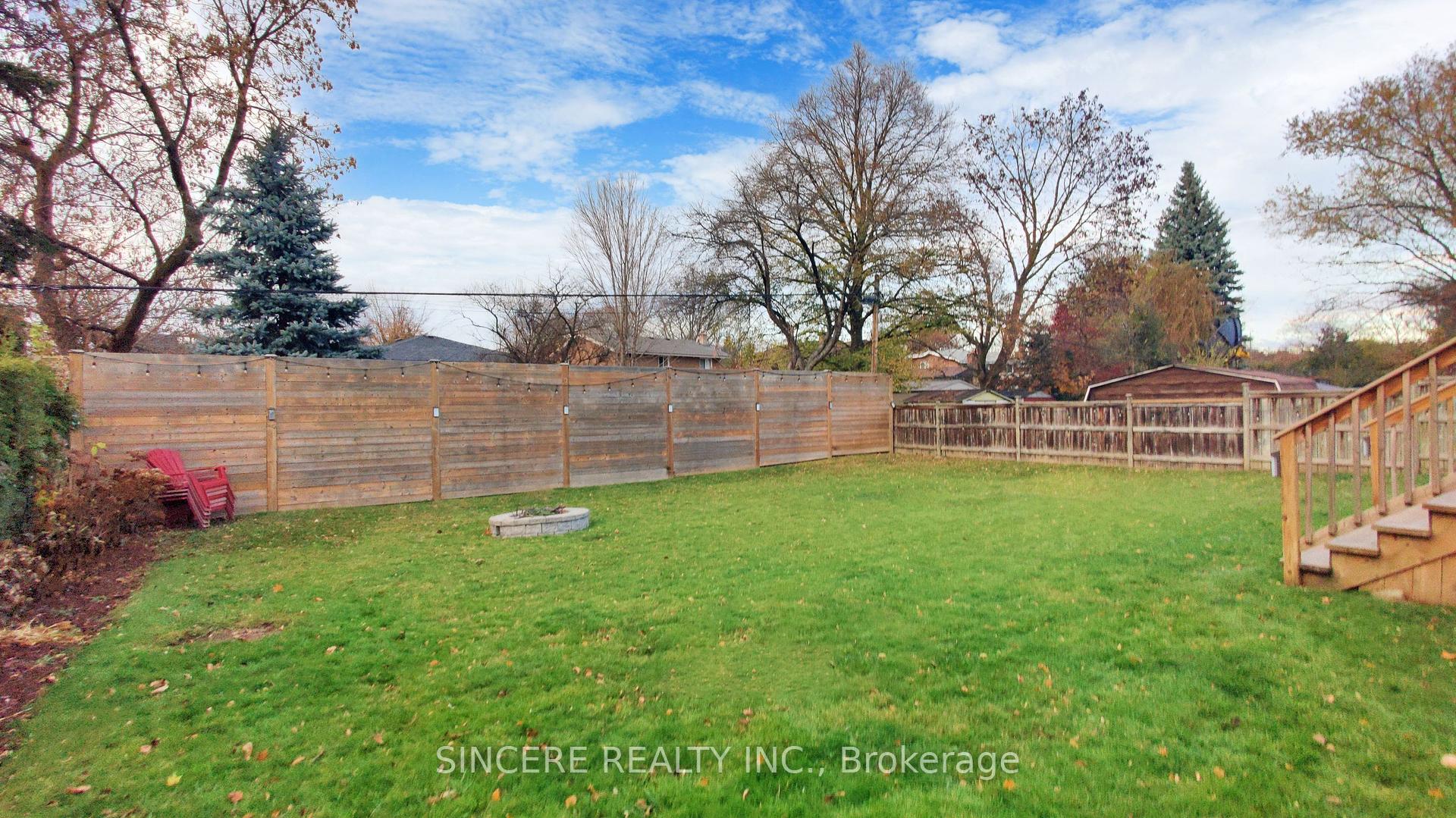 39 Greengrove Cres, Toronto, ON M3A1H8 | 3 Bedroom 3 Bathroom Detached House | Image 39