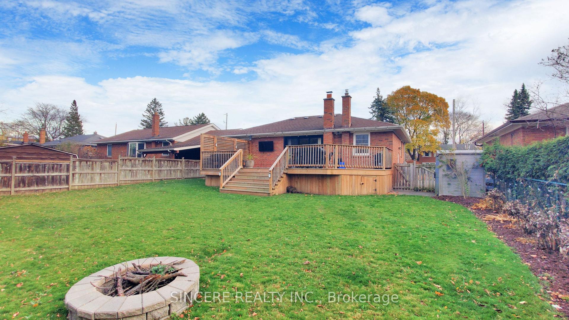 39 Greengrove Cres, Toronto, ON M3A1H8 | 3 Bedroom 3 Bathroom Detached House | Image 40