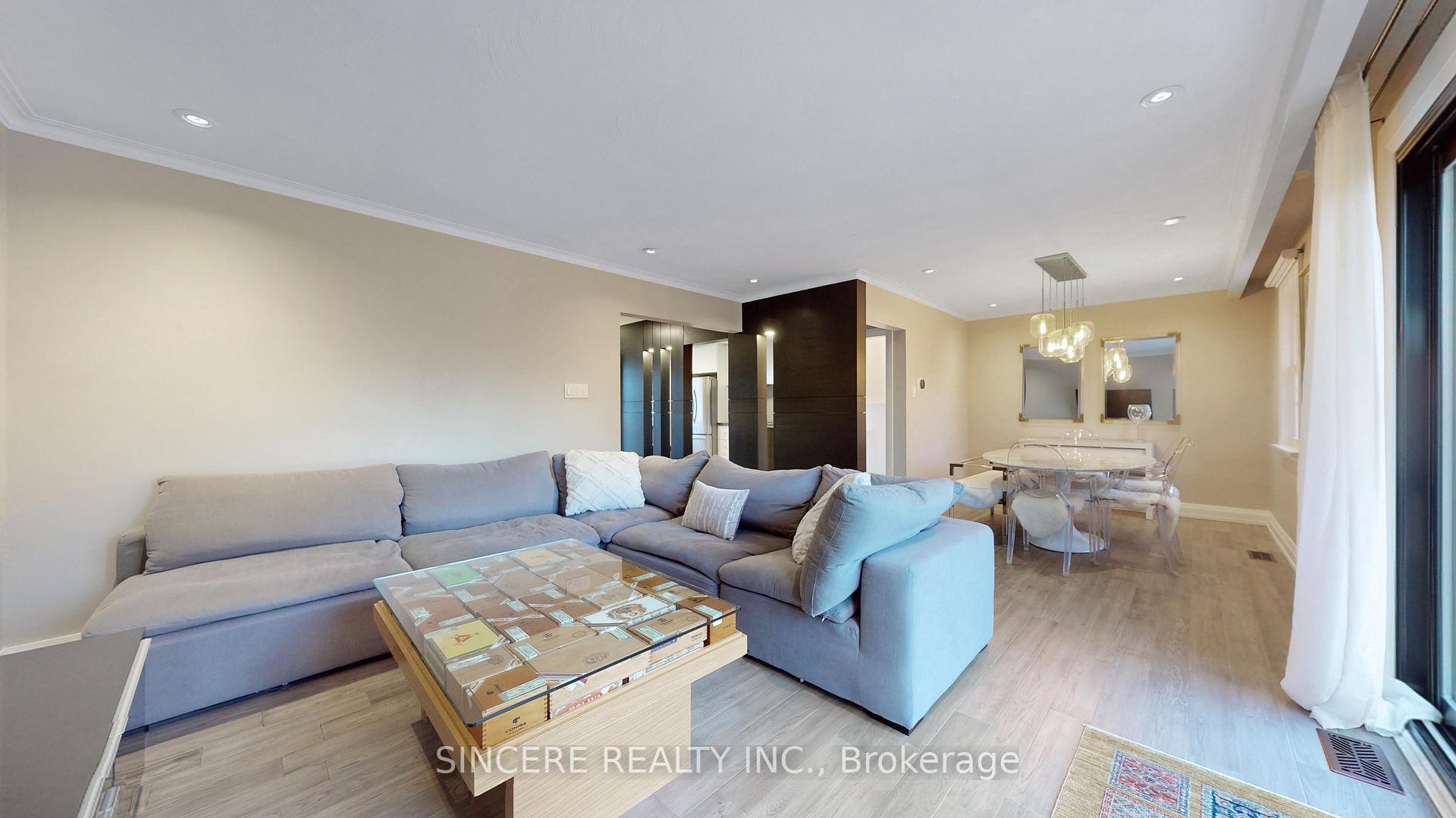 39 Greengrove Cres, Toronto, ON M3A1H8 | 3 Bedroom 3 Bathroom Detached House | Image 6