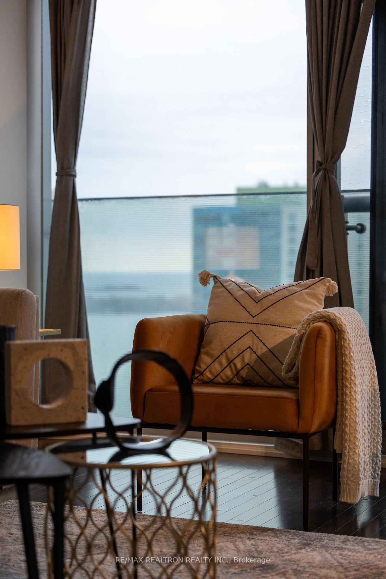 #2704 - 14 York St, Toronto, ON M5J0B1 | 1 Bedroom 1 Bathroom Condo Apt | Image 15