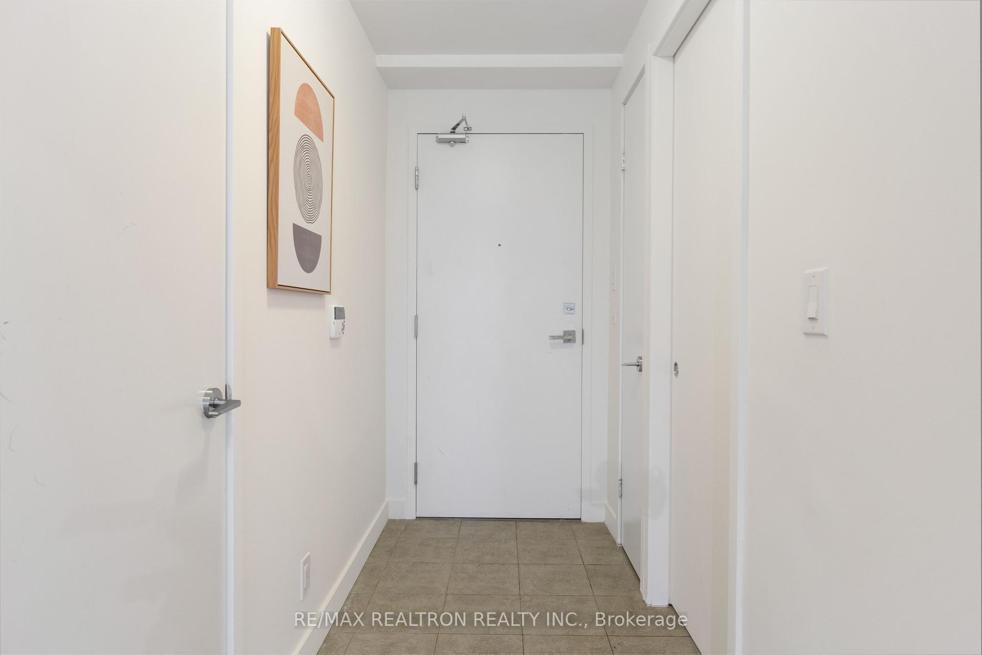 #2704 - 14 York St, Toronto, ON M5J0B1 | 1 Bedroom 1 Bathroom Condo Apt | Image 2