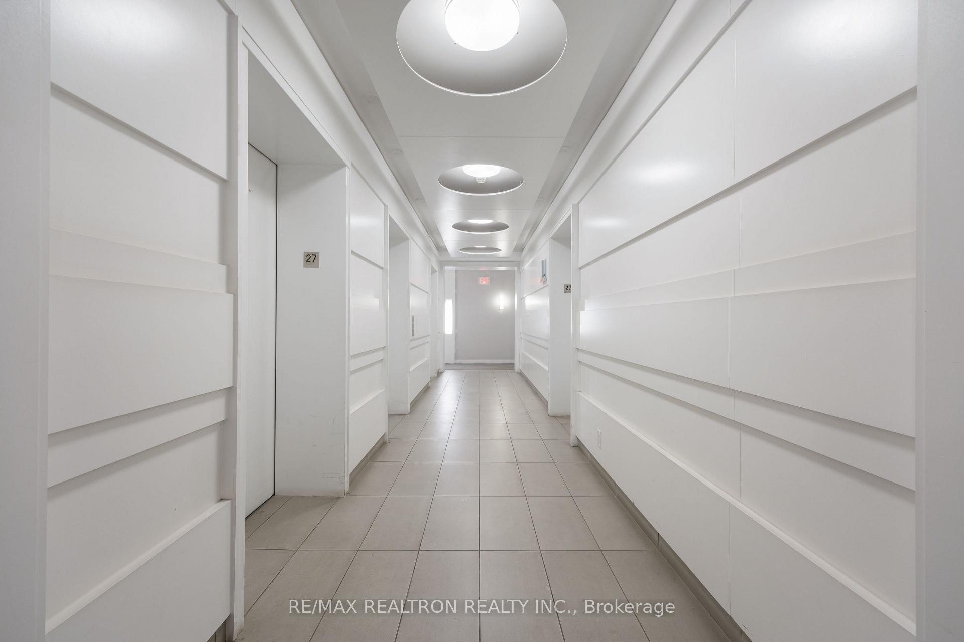 #2704 - 14 York St, Toronto, ON M5J0B1 | 1 Bedroom 1 Bathroom Condo Apt | Image 20