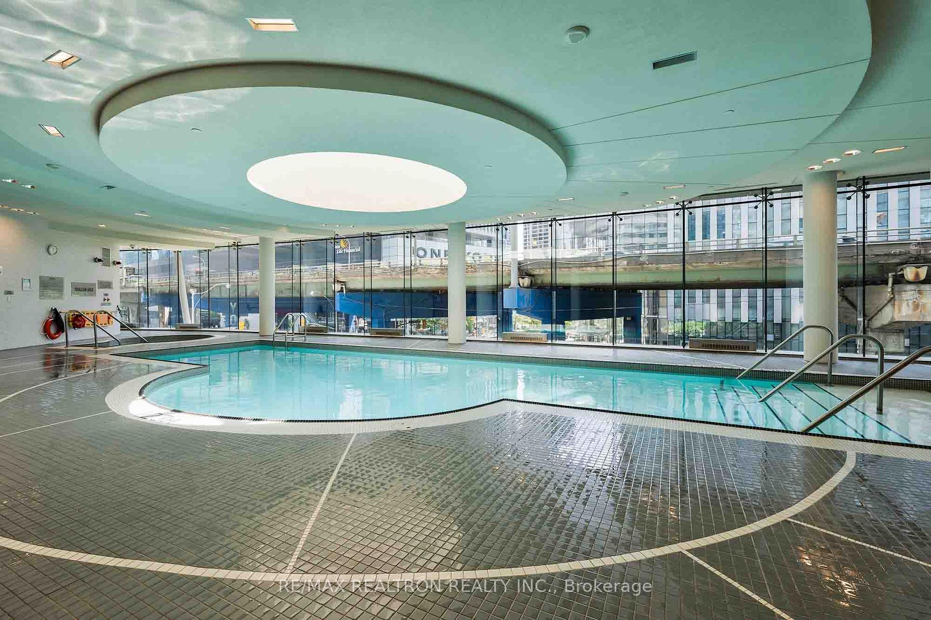 #2704 - 14 York St, Toronto, ON M5J0B1 | 1 Bedroom 1 Bathroom Condo Apt | Image 27