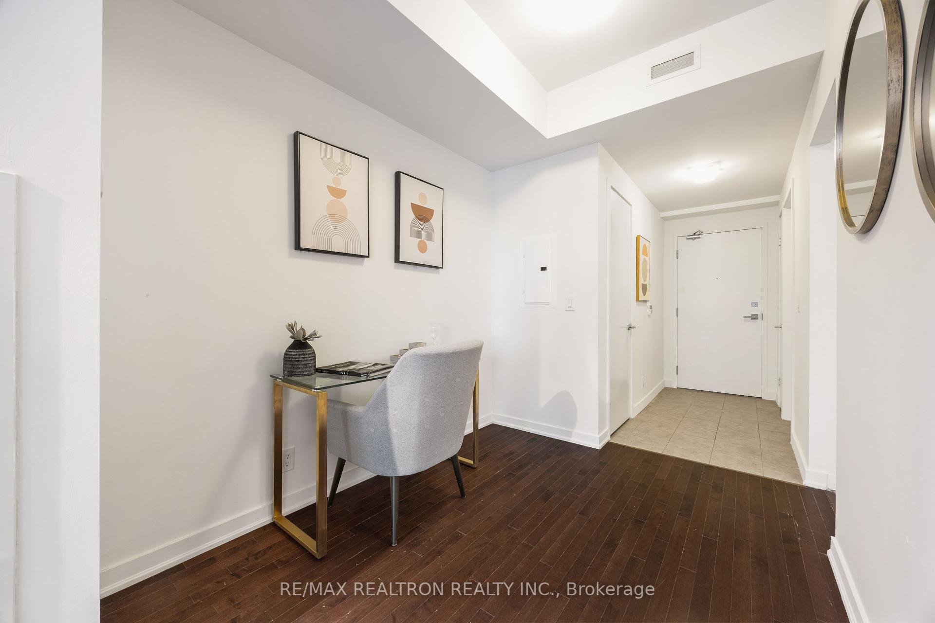 #2704 - 14 York St, Toronto, ON M5J0B1 | 1 Bedroom 1 Bathroom Condo Apt | Image 3