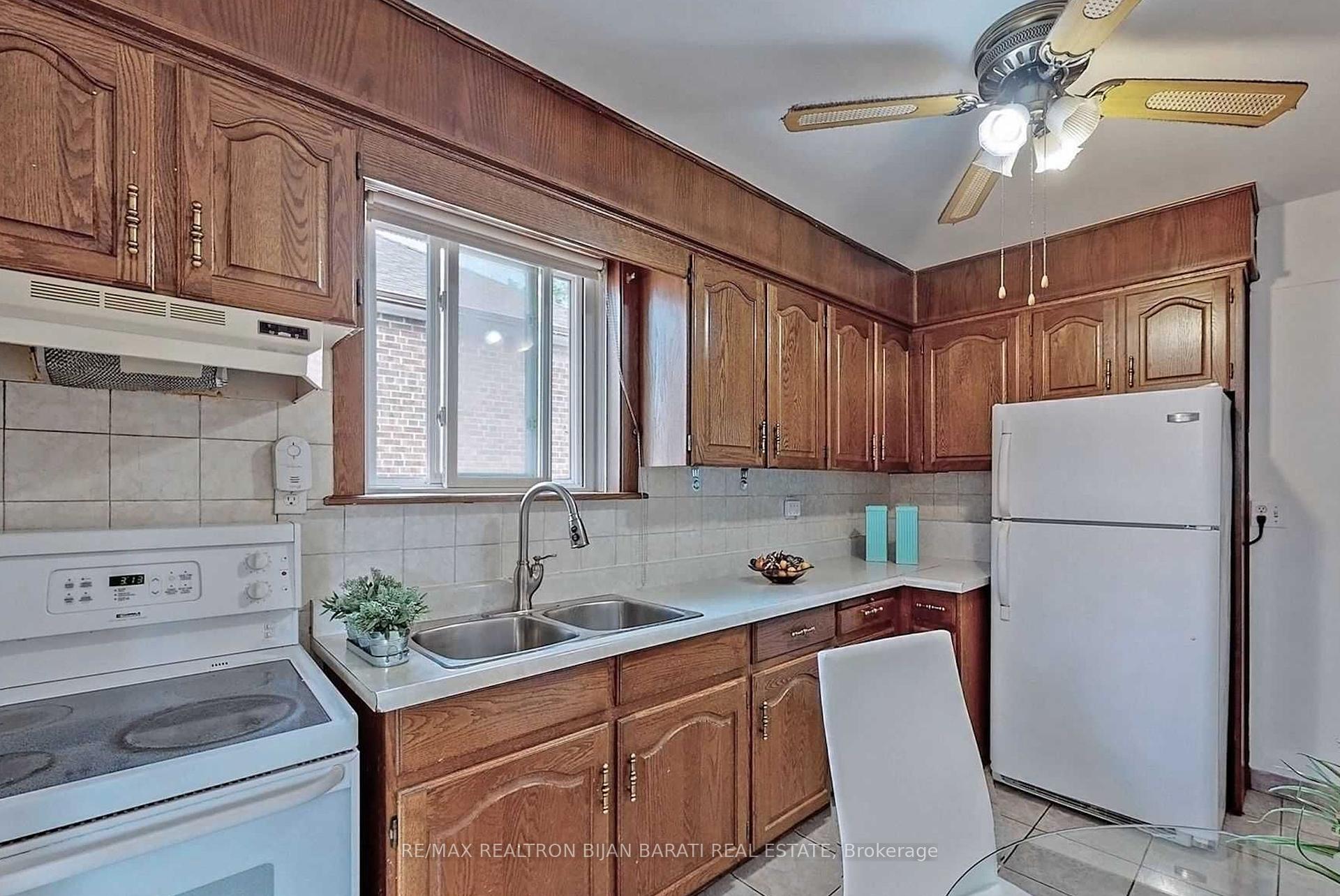 37 Regina Ave, Toronto, ON M6A1R4 | 2 Bedroom 2 Bathroom Detached House | Image 6