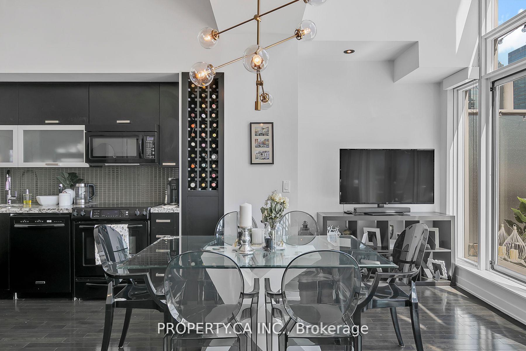 #UPH19 - 21 Nelson St, Toronto, ON M5V3H9 | 1 Bedroom 2 Bathroom Condo Apt | Image 13