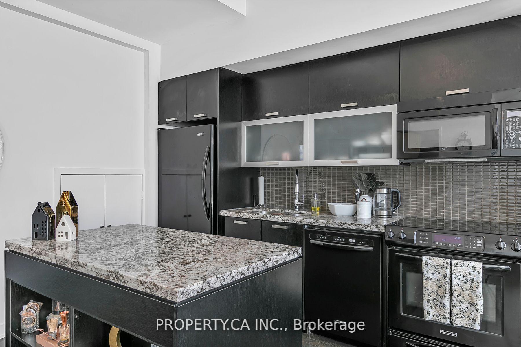 #UPH19 - 21 Nelson St, Toronto, ON M5V3H9 | 1 Bedroom 2 Bathroom Condo Apt | Image 16