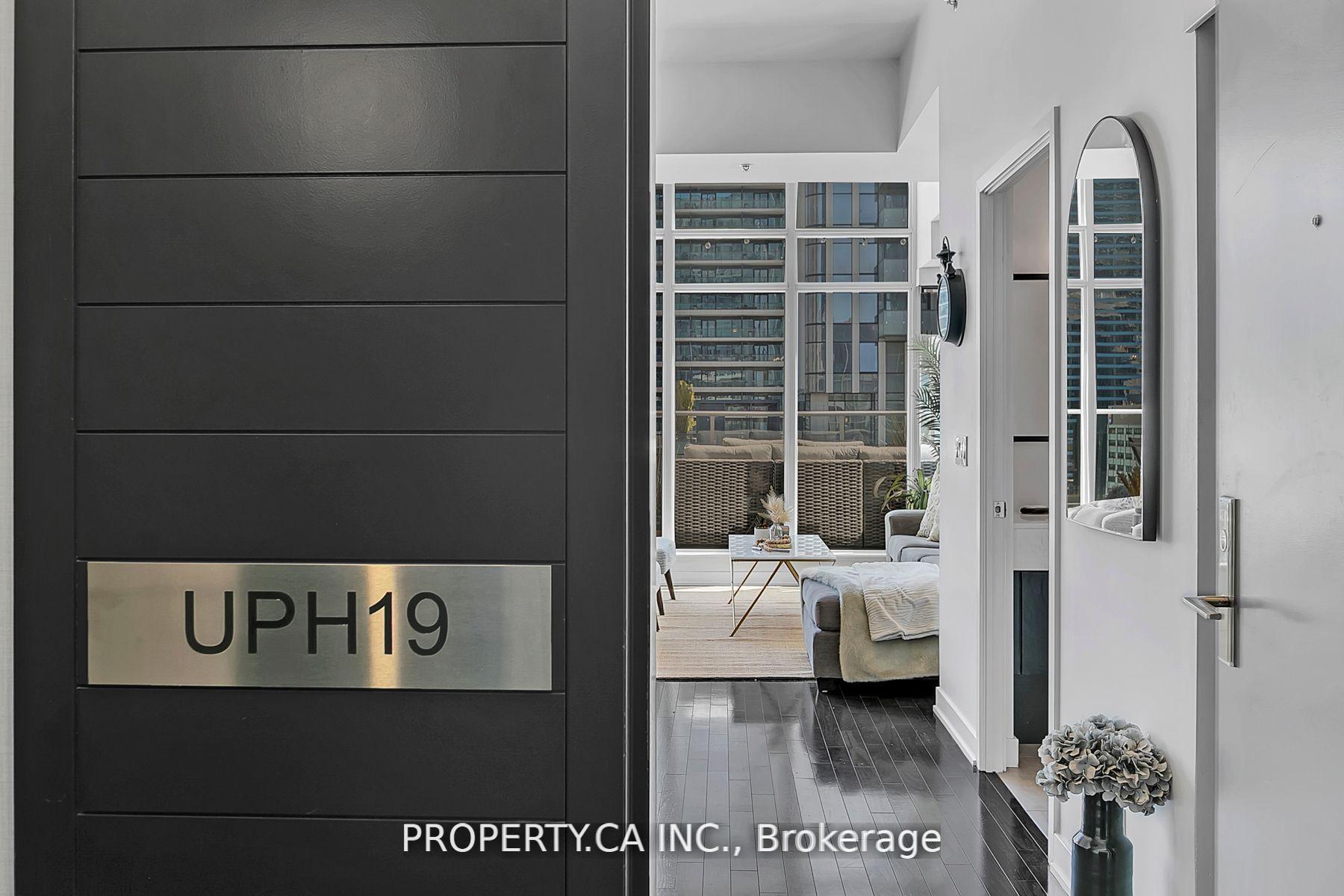 #UPH19 - 21 Nelson St, Toronto, ON M5V3H9 | 1 Bedroom 2 Bathroom Condo Apt | Image 3