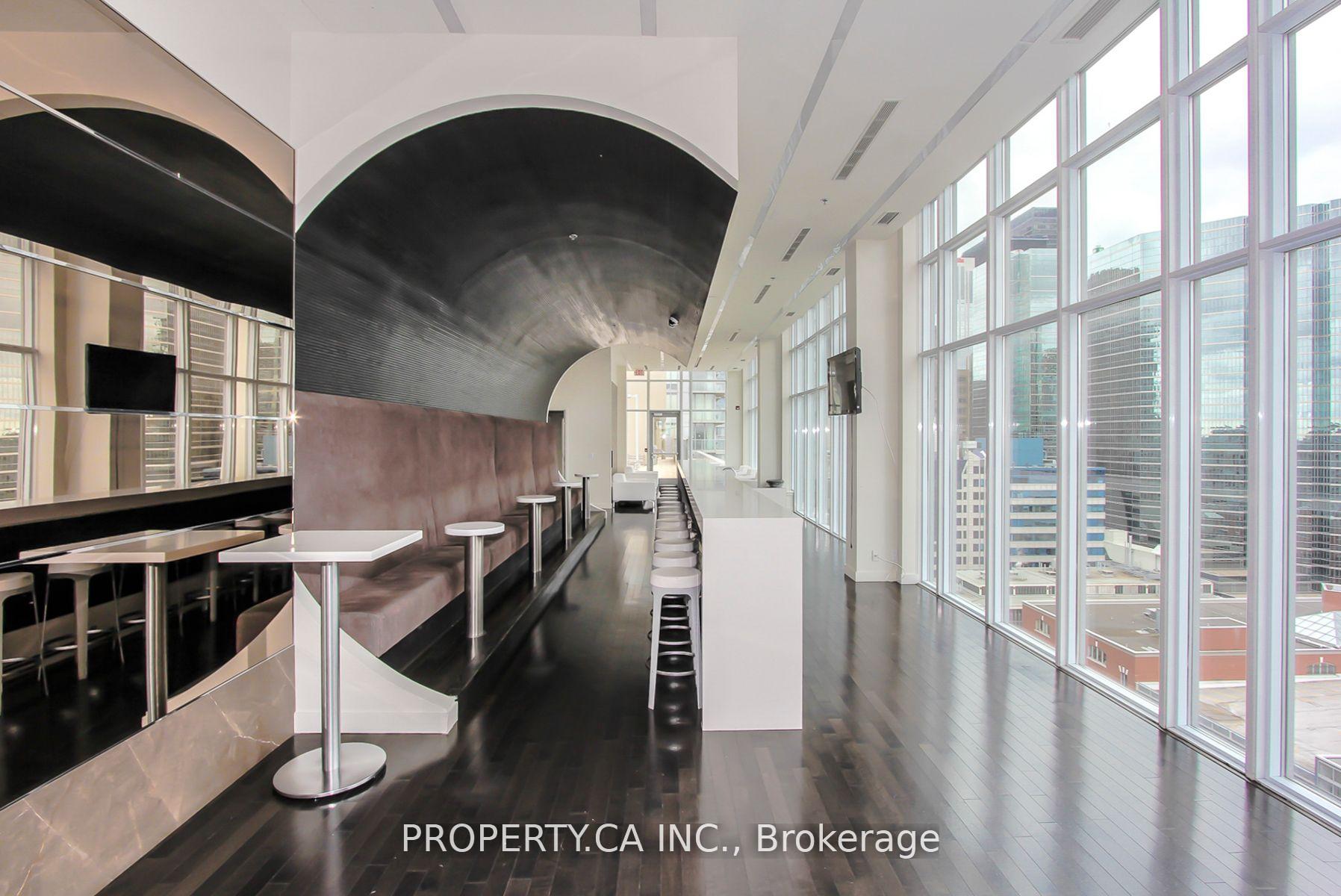 #UPH19 - 21 Nelson St, Toronto, ON M5V3H9 | 1 Bedroom 2 Bathroom Condo Apt | Image 34