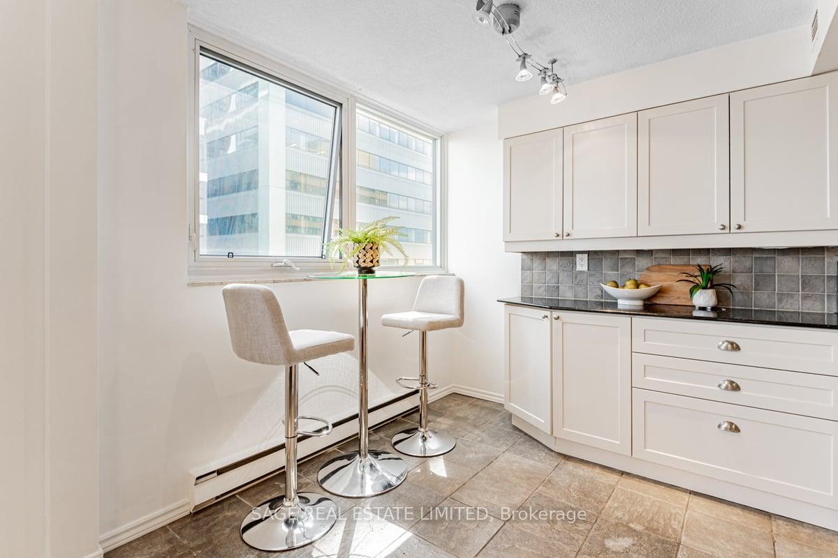 #1007 - 360 Bloor St E, Toronto, ON M4W3M3 | 2 Bedroom 2 Bathroom Condo Apt | Image 15