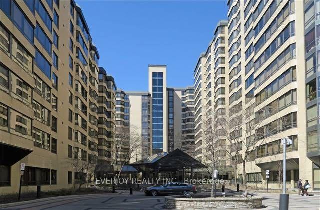 #1201 - 211 St Patrick St, Toronto, ON M5T2Y9 | 3 Bedroom 2 Bathroom Condo Apt