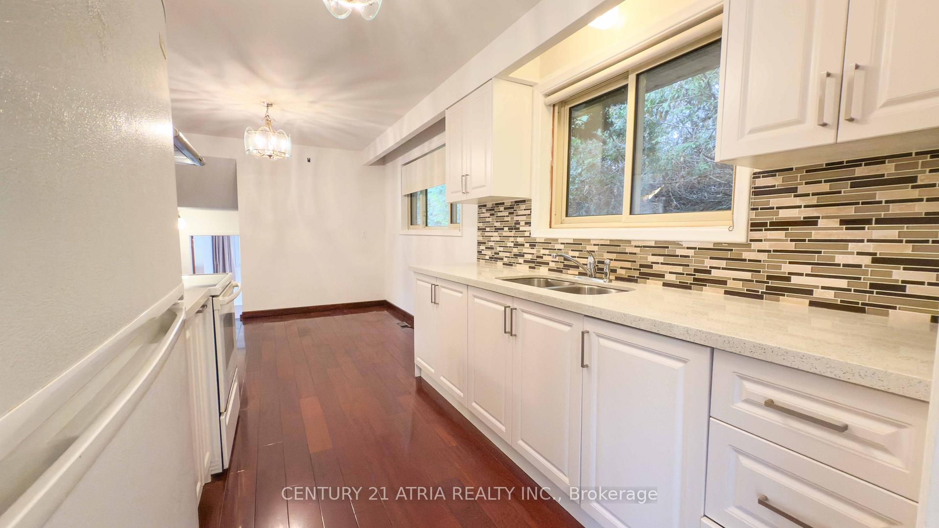 33 Hopperton Dr, Toronto, ON M2L2S5 | 4 Bedroom 2 Bathroom Detached House | Image 13