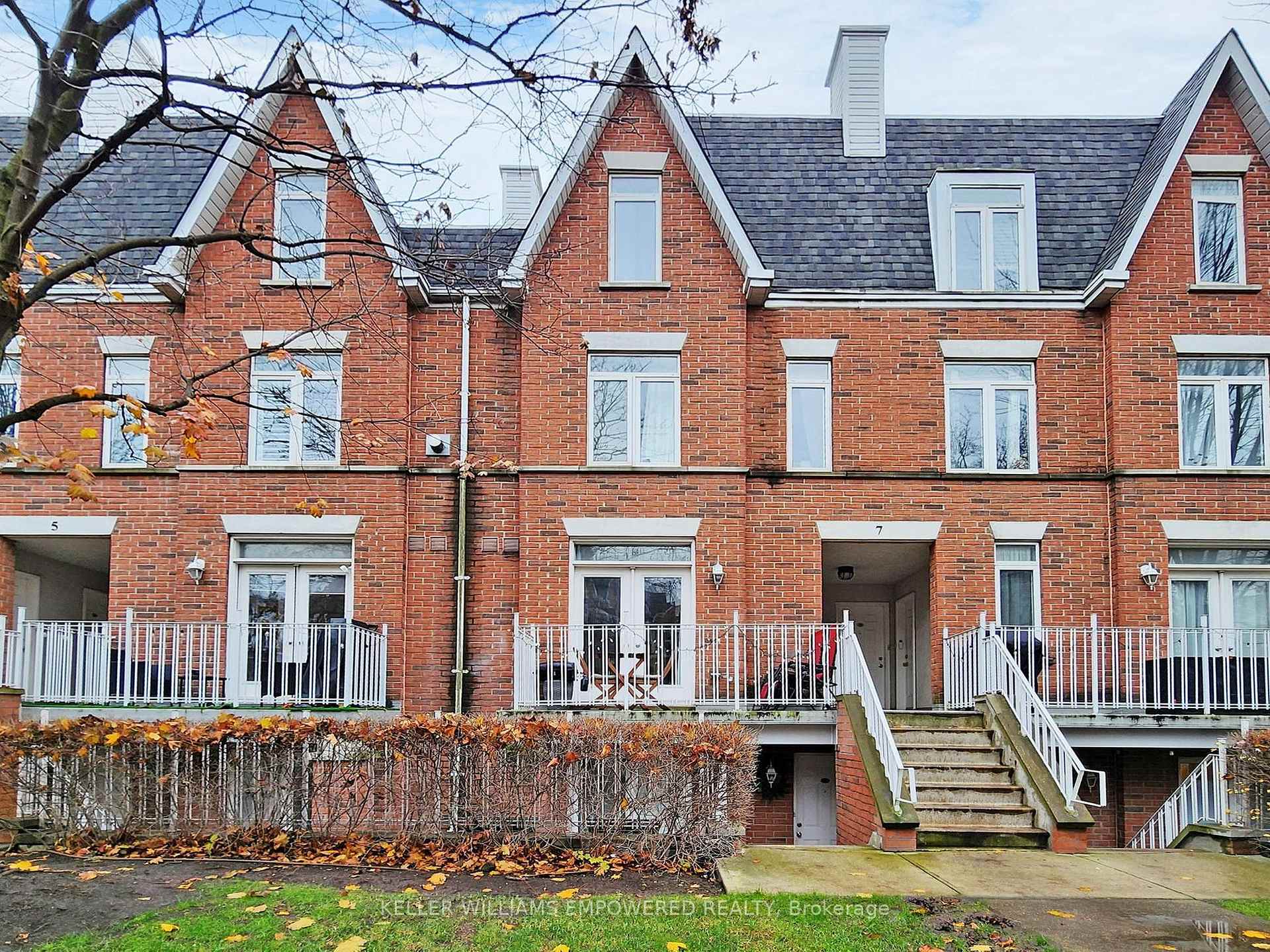 #701 - 7 Sudbury St N, Toronto, ON M6J3W6 | 2 Bedroom 1 Bathroom Condo Townhouse | Image 1