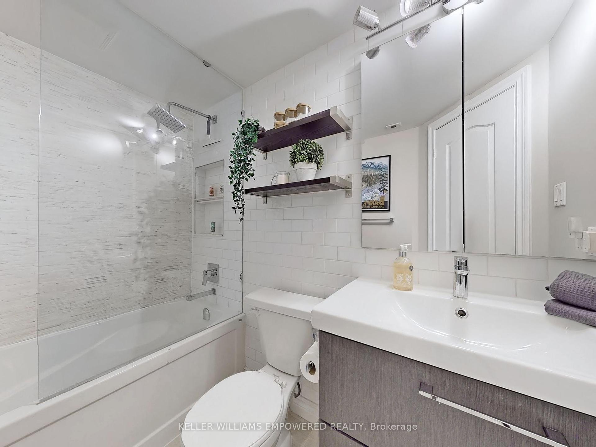 #701 - 7 Sudbury St N, Toronto, ON M6J3W6 | 2 Bedroom 1 Bathroom Condo Townhouse | Image 28