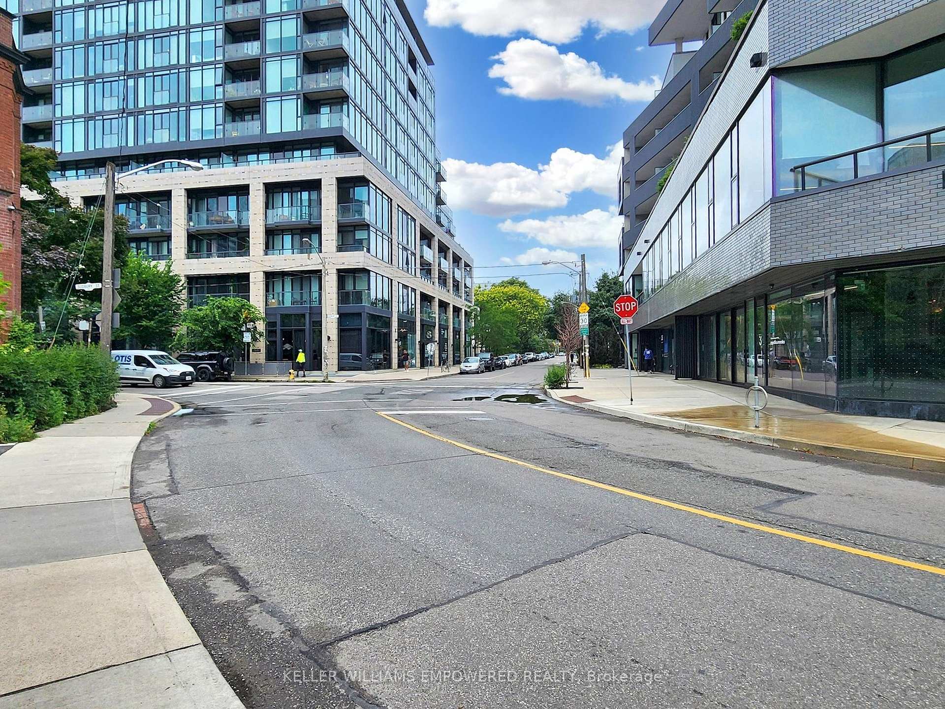 #701 - 7 Sudbury St N, Toronto, ON M6J3W6 | 2 Bedroom 1 Bathroom Condo Townhouse | Image 34