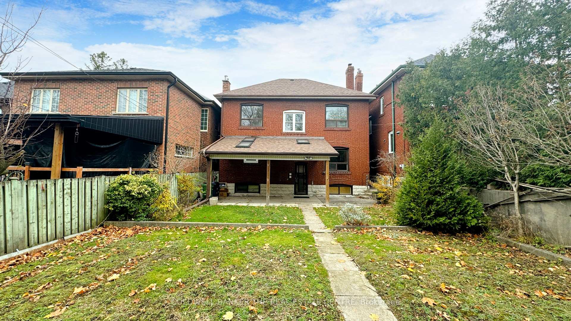 261 Winona Dr, Toronto, ON M6C3S6 | 4 Bedroom 2 Bathroom Detached House | Image 23