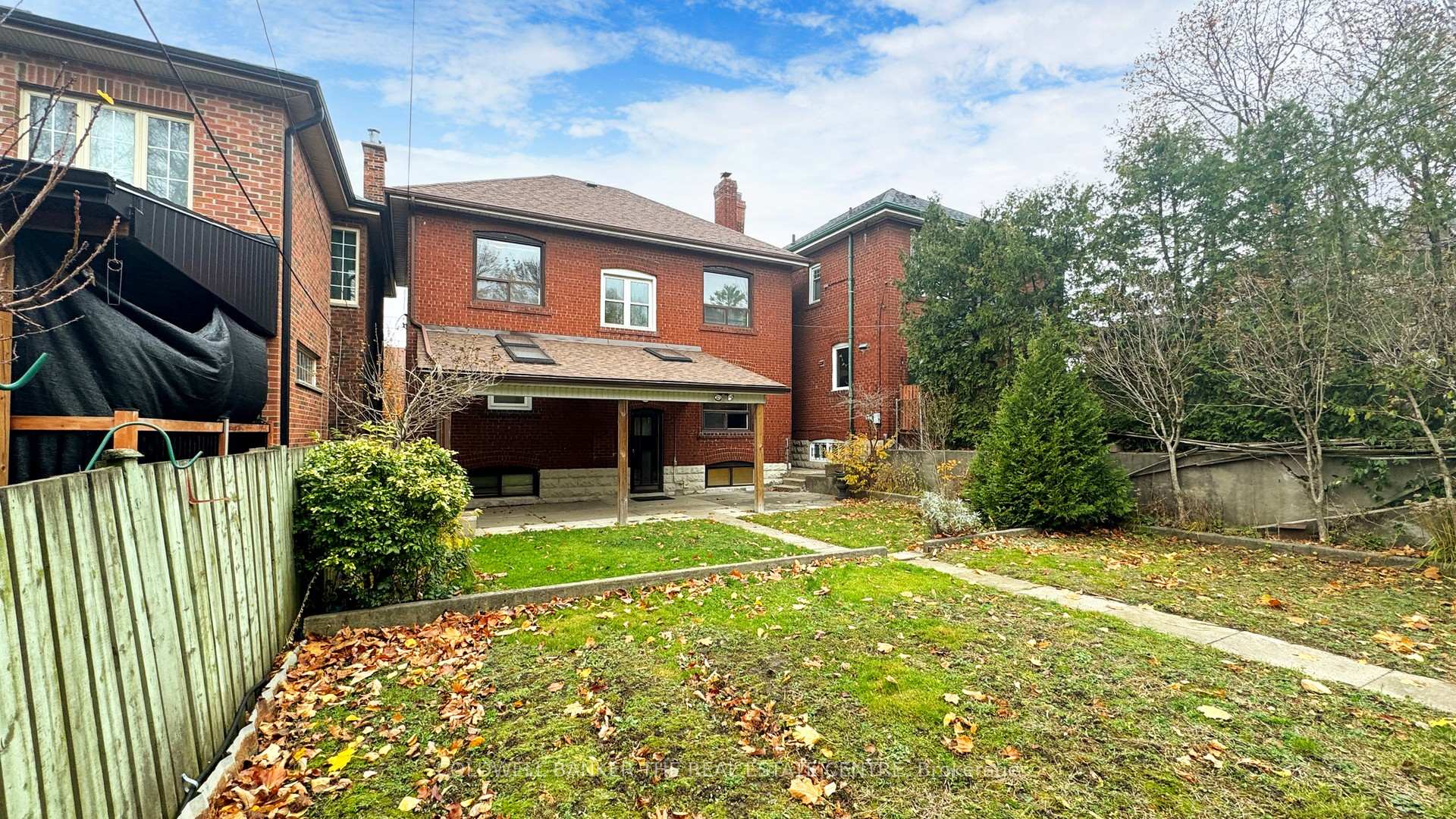 261 Winona Dr, Toronto, ON M6C3S6 | 4 Bedroom 2 Bathroom Detached House | Image 24