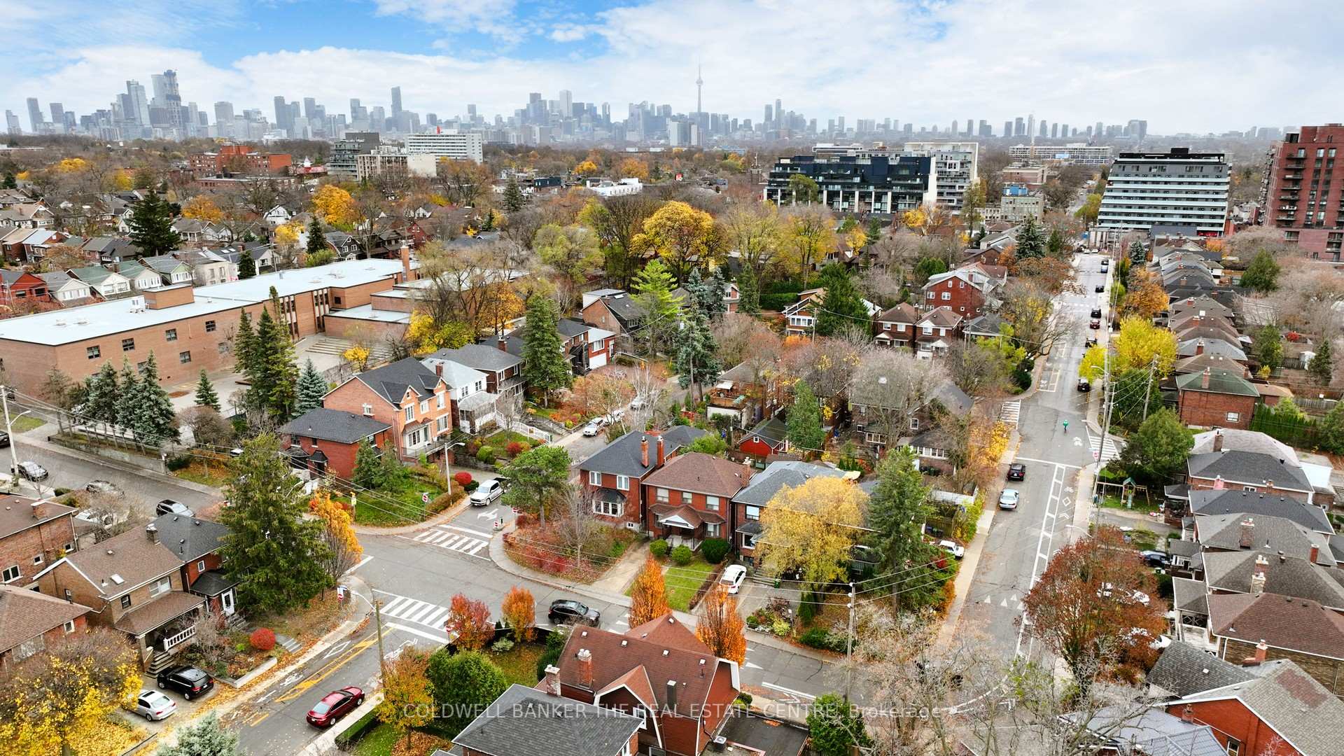 261 Winona Dr, Toronto, ON M6C3S6 | 4 Bedroom 2 Bathroom Detached House | Image 32