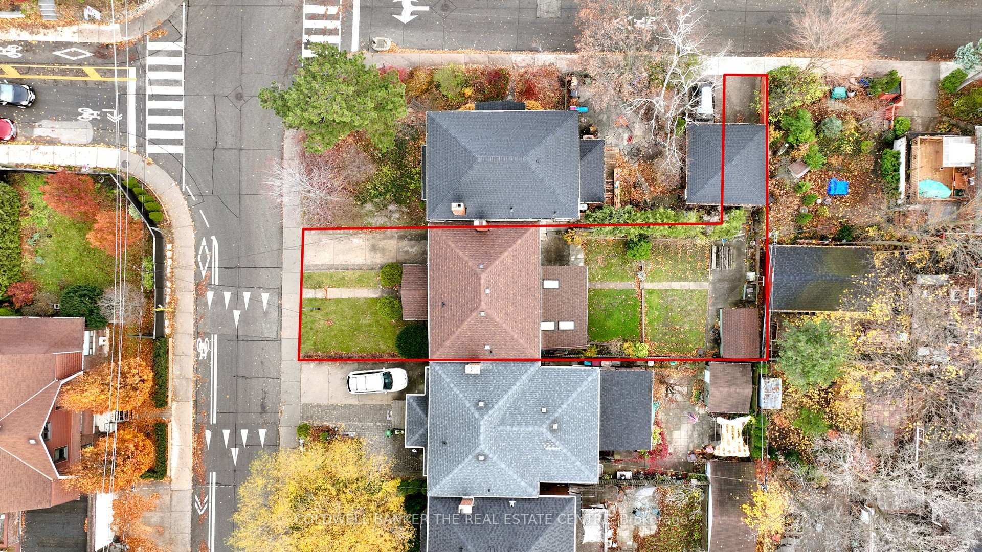 261 Winona Dr, Toronto, ON M6C3S6 | 4 Bedroom 2 Bathroom Detached House | Image 35