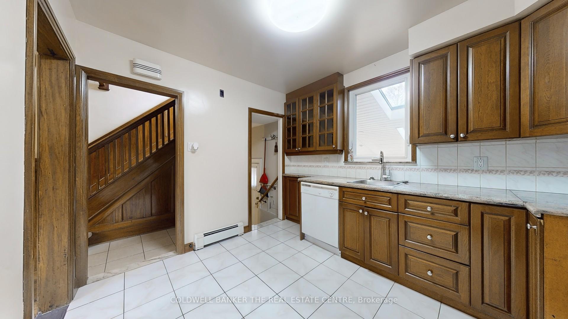 261 Winona Dr, Toronto, ON M6C3S6 | 4 Bedroom 2 Bathroom Detached House | Image 9