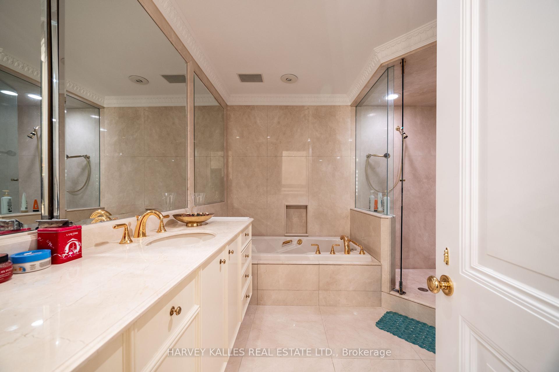 6 Versailles Crt, Toronto, ON M3B2A9 | 4 Bedroom 5 Bathroom Detached House | Image 23