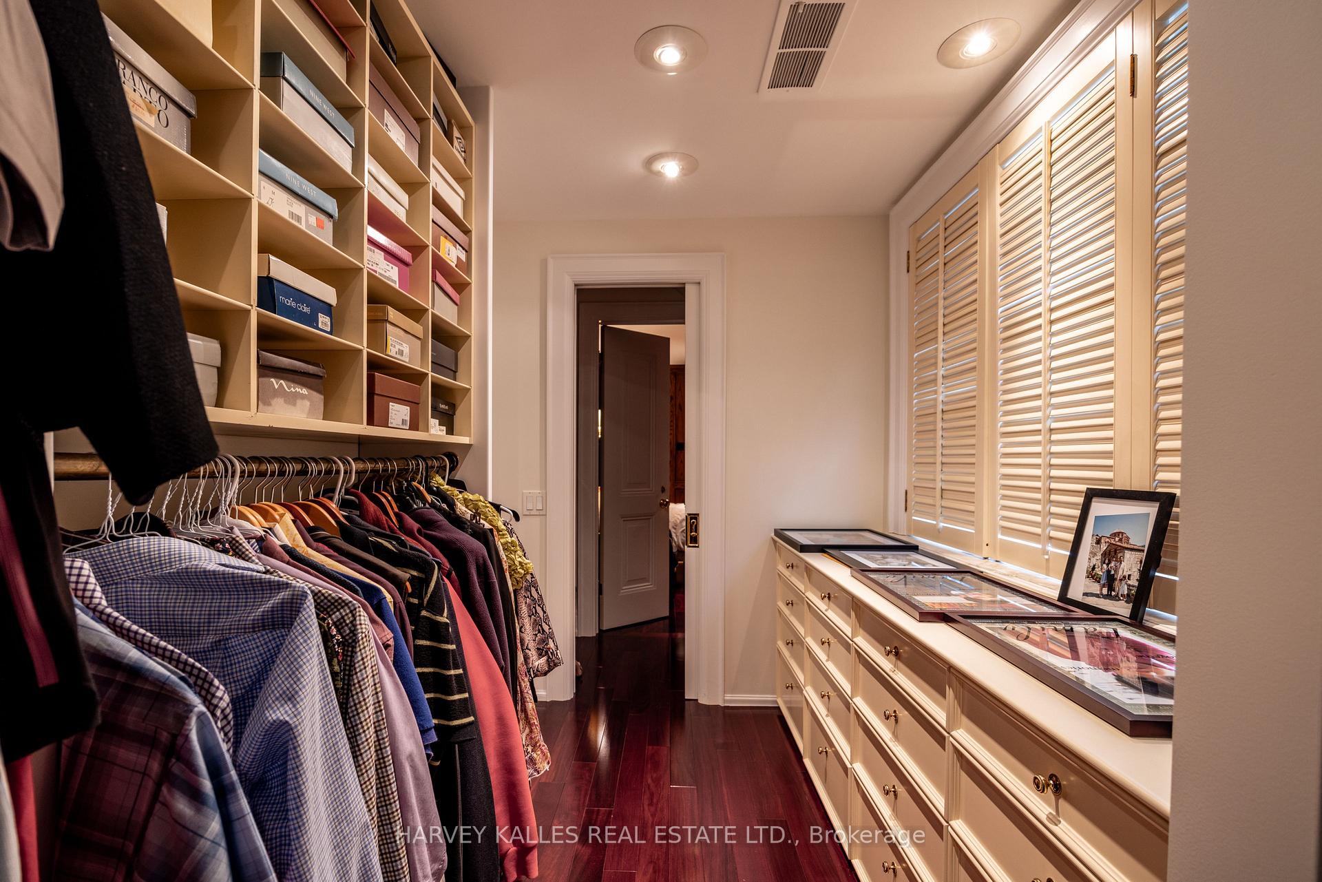 6 Versailles Crt, Toronto, ON M3B2A9 | 4 Bedroom 5 Bathroom Detached House | Image 25