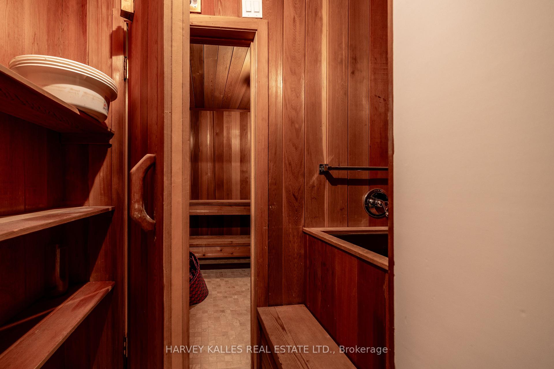 6 Versailles Crt, Toronto, ON M3B2A9 | 4 Bedroom 5 Bathroom Detached House | Image 36