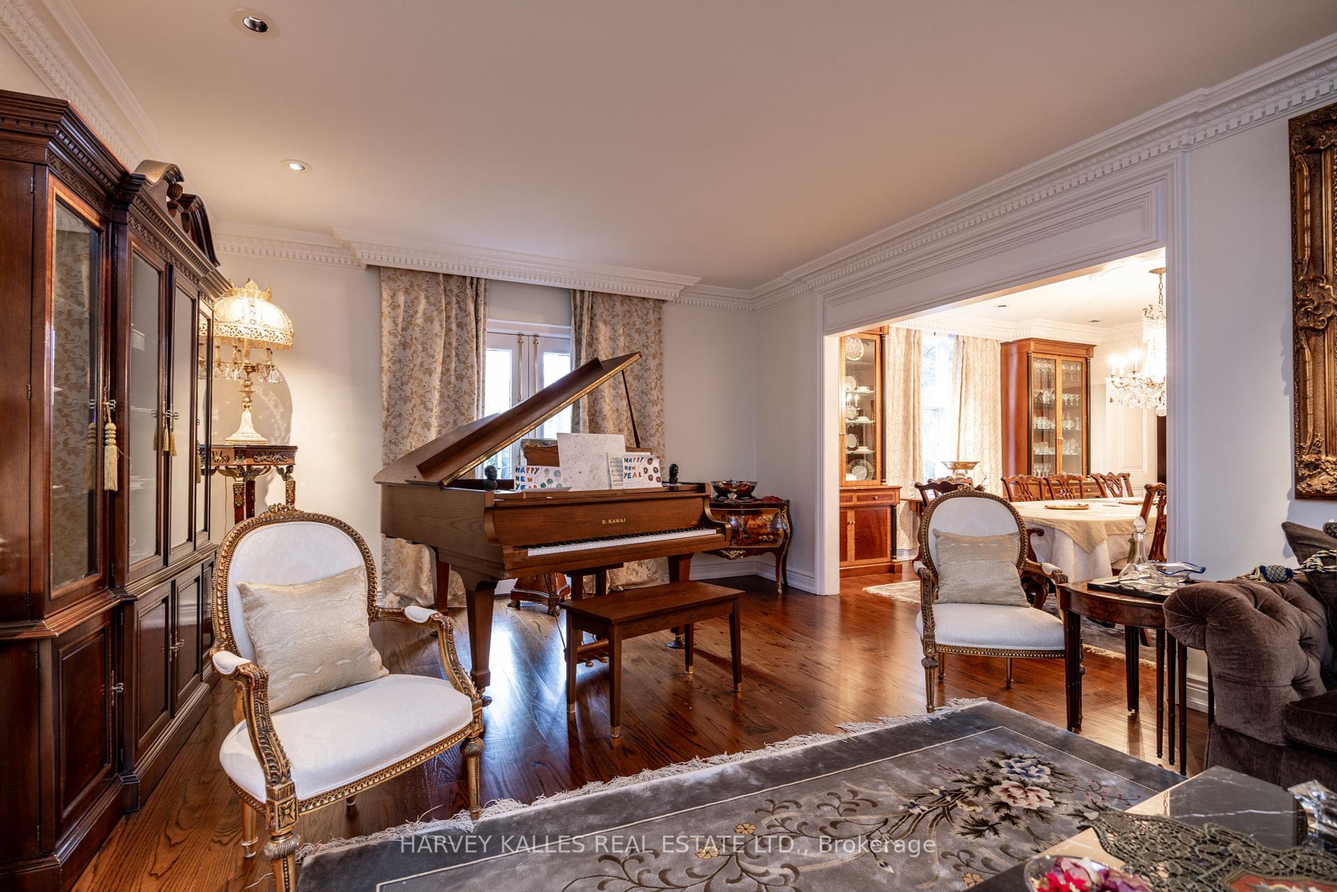 6 Versailles Crt, Toronto, ON M3B2A9 | 4 Bedroom 5 Bathroom Detached House | Image 8