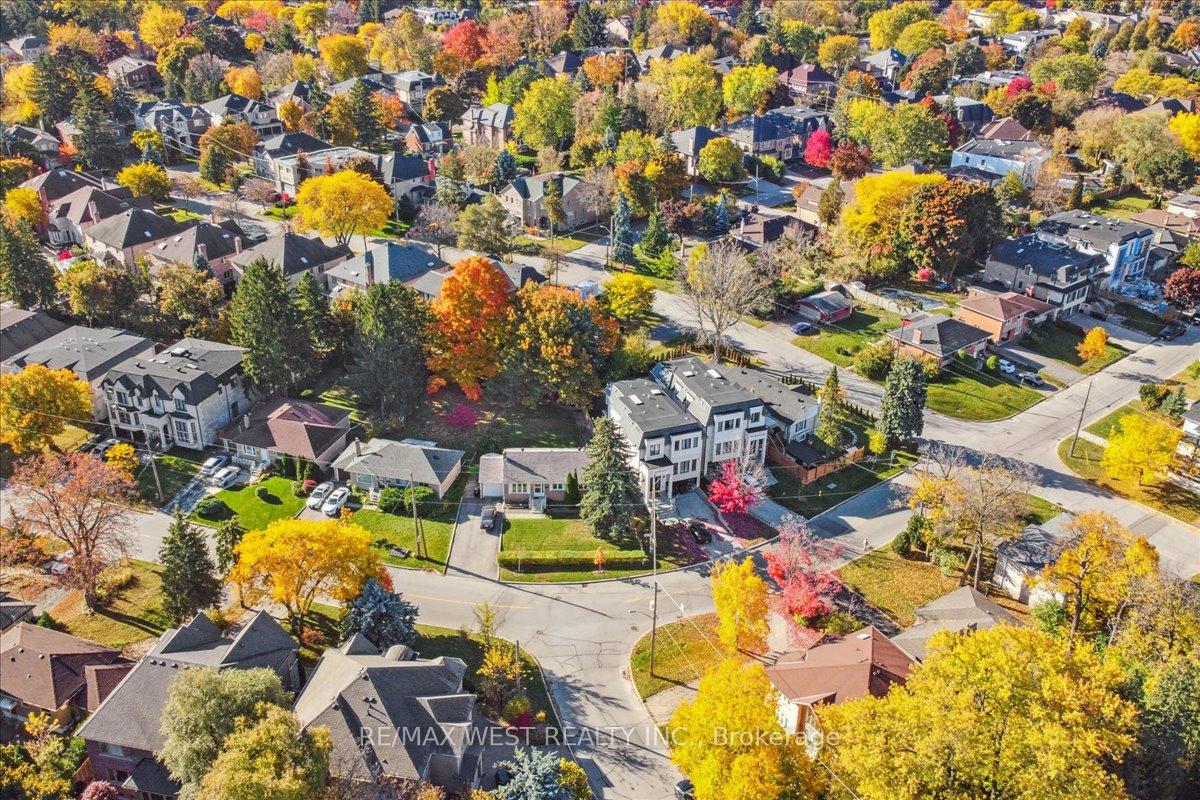 163 Newton Dr, Toronto, ON M2M2N6 | 3 Bedroom 1 Bathroom Detached House | Image 10