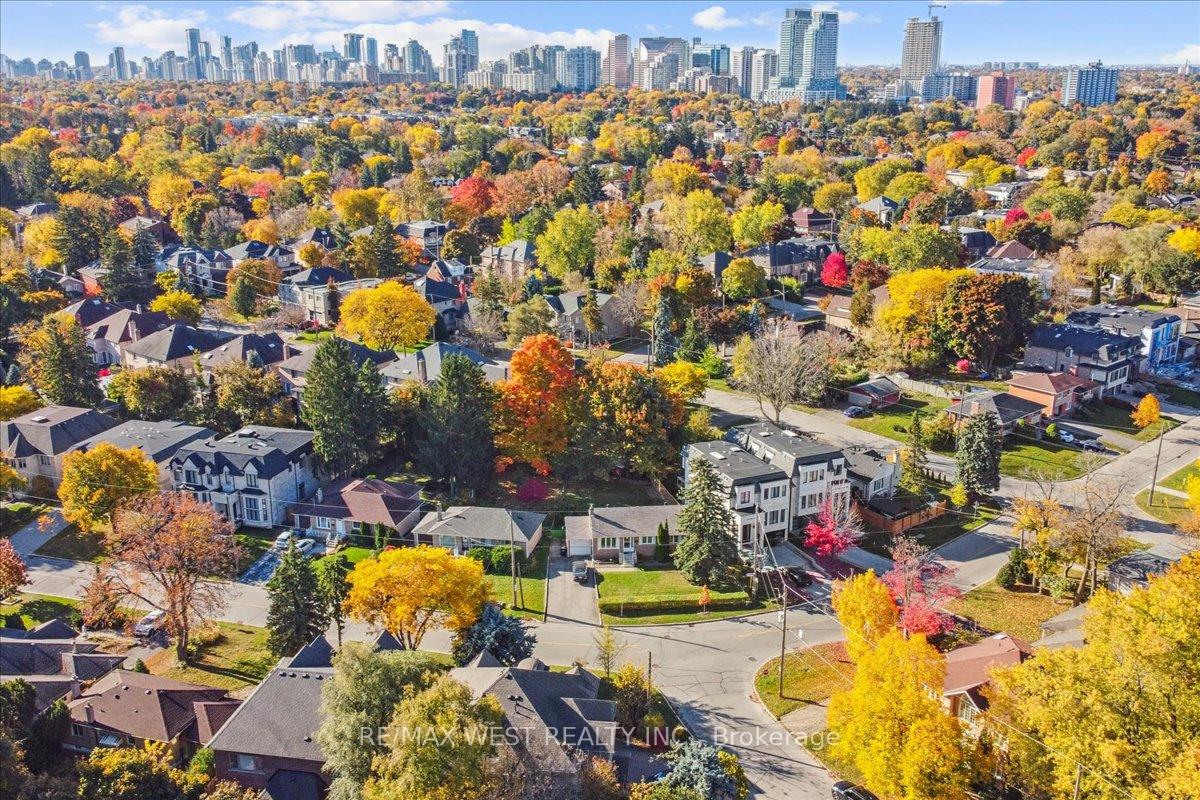 163 Newton Dr, Toronto, ON M2M2N6 | 3 Bedroom 1 Bathroom Detached House | Image 11