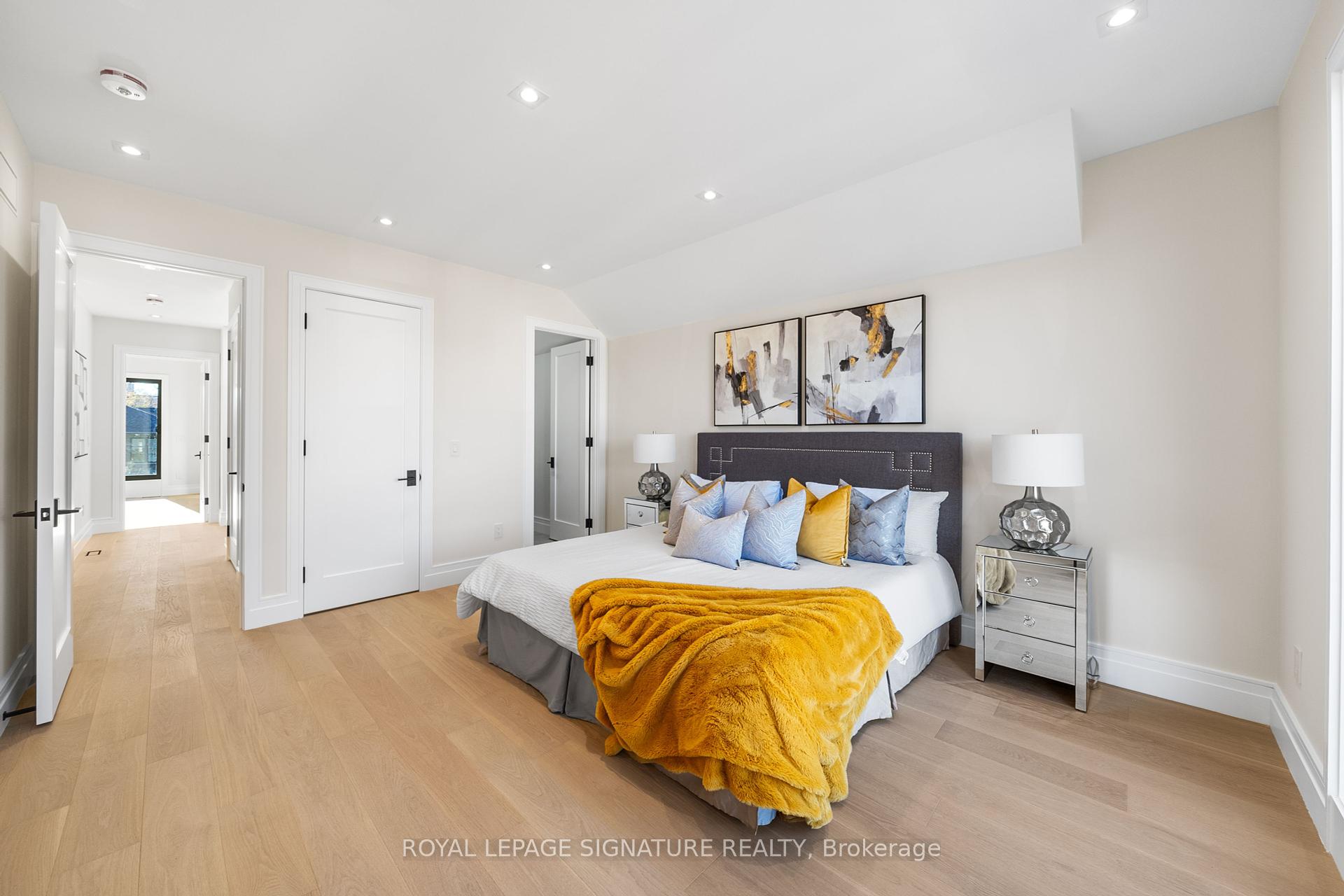 551 Broadway Ave, Toronto, ON M4G2S2 | 4 Bedroom 5 Bathroom Detached House | Image 20
