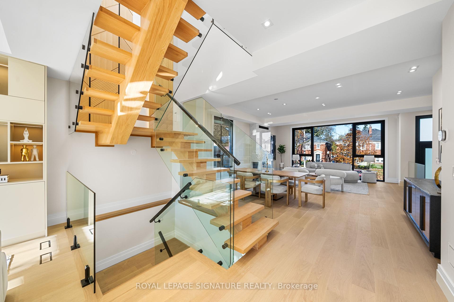551 Broadway Ave, Toronto, ON M4G2S2 | 4 Bedroom 5 Bathroom Detached House | Image 26