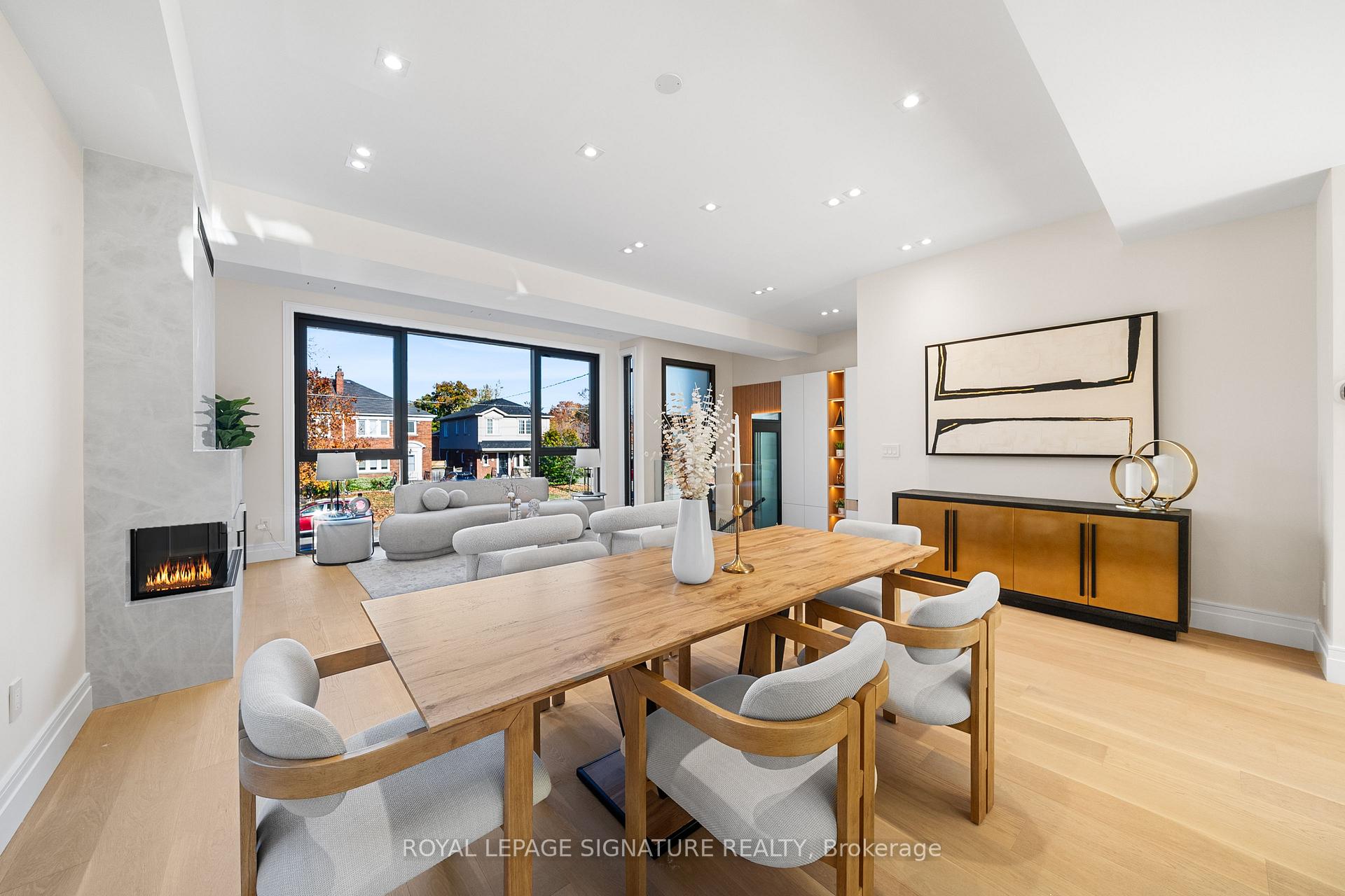 551 Broadway Ave, Toronto, ON M4G2S2 | 4 Bedroom 5 Bathroom Detached House | Image 3