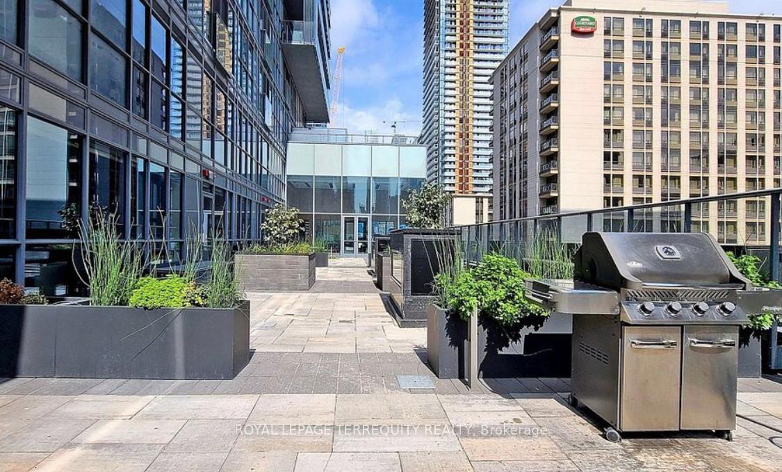 #3702 - 7 Grenville St W, Toronto, ON M4Y0E9 | 0 Bedroom 1 Bathroom Condo Apt | Image 23