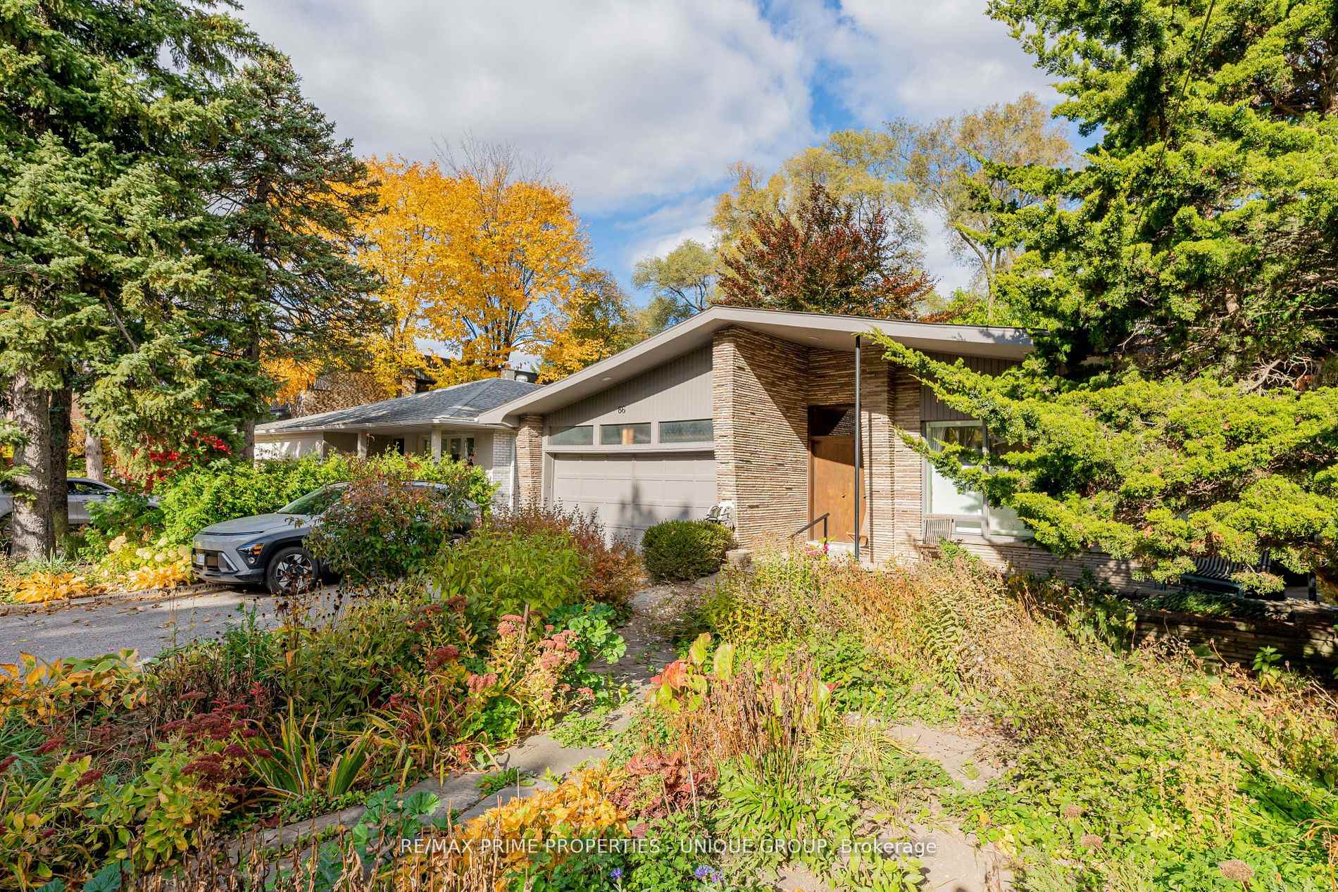 86 Prue Ave, Toronto, ON M6B1R5 | 2 Bedroom 3 Bathroom Detached House | Image 10