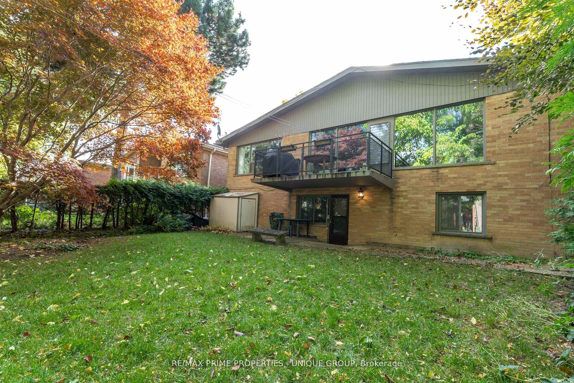 86 Prue Ave, Toronto, ON M6B1R5 | 2 Bedroom 3 Bathroom Detached House | Image 5