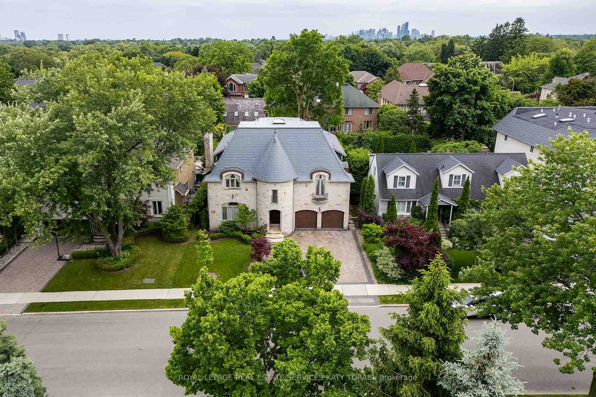 73 Yorkminister Rd, Toronto, ON M2P1M4 | 4 Bedroom 6 Bathroom Detached House | Image 1