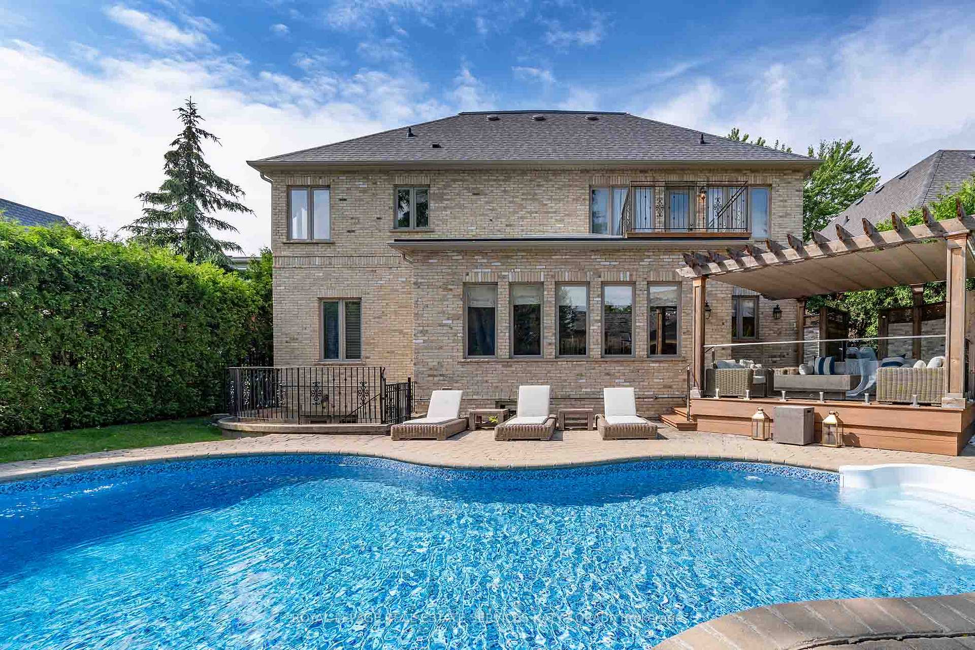 73 Yorkminister Rd, Toronto, ON M2P1M4 | 4 Bedroom 6 Bathroom Detached House | Image 3