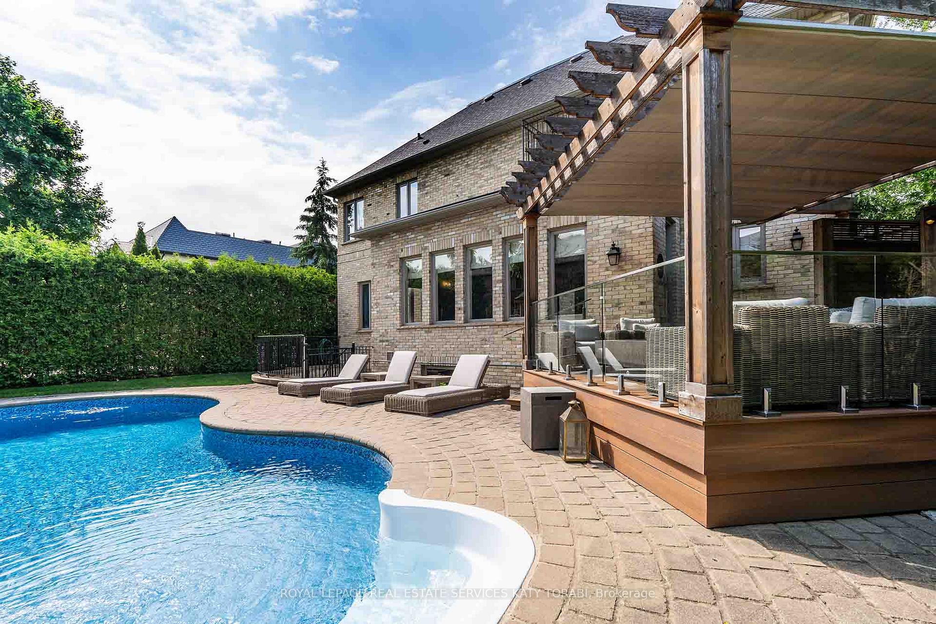 73 Yorkminister Rd, Toronto, ON M2P1M4 | 4 Bedroom 6 Bathroom Detached House | Image 6